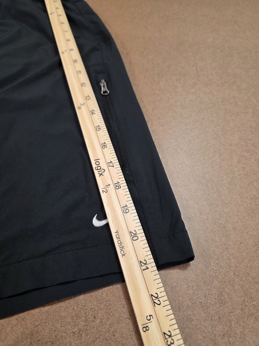 Nike Black Athletic Shorts with Zipper Pocket XL - Picture 5 of 10